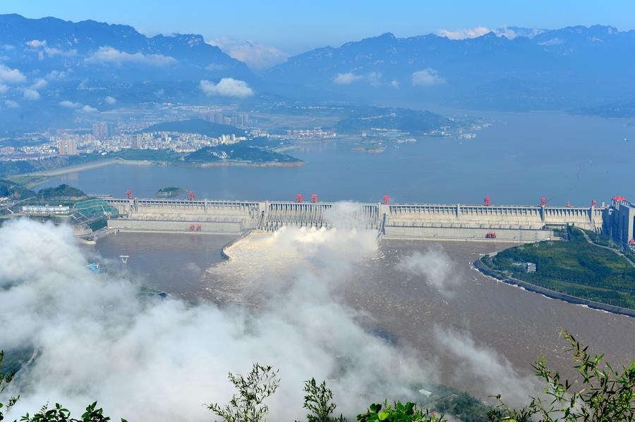 河鋼萬噸精品板材助建“一帶一路”沿線**重點(diǎn)水利工程